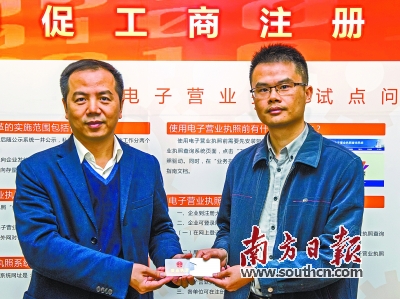 热烈：匚壹攀准一竦萌骋槐曜嫉缱佑抵凑